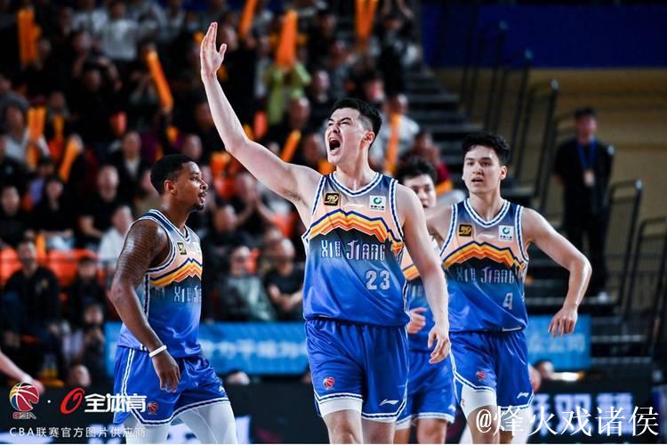 CBA俱乐部杯：约克30分 浙江94-85力克新疆